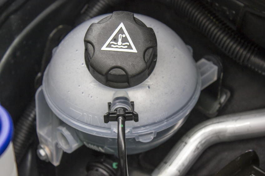 Liquides essentiels pour votre voiture Holts Auto French