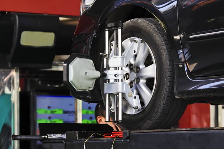 computerized wheel alignment machine clamp