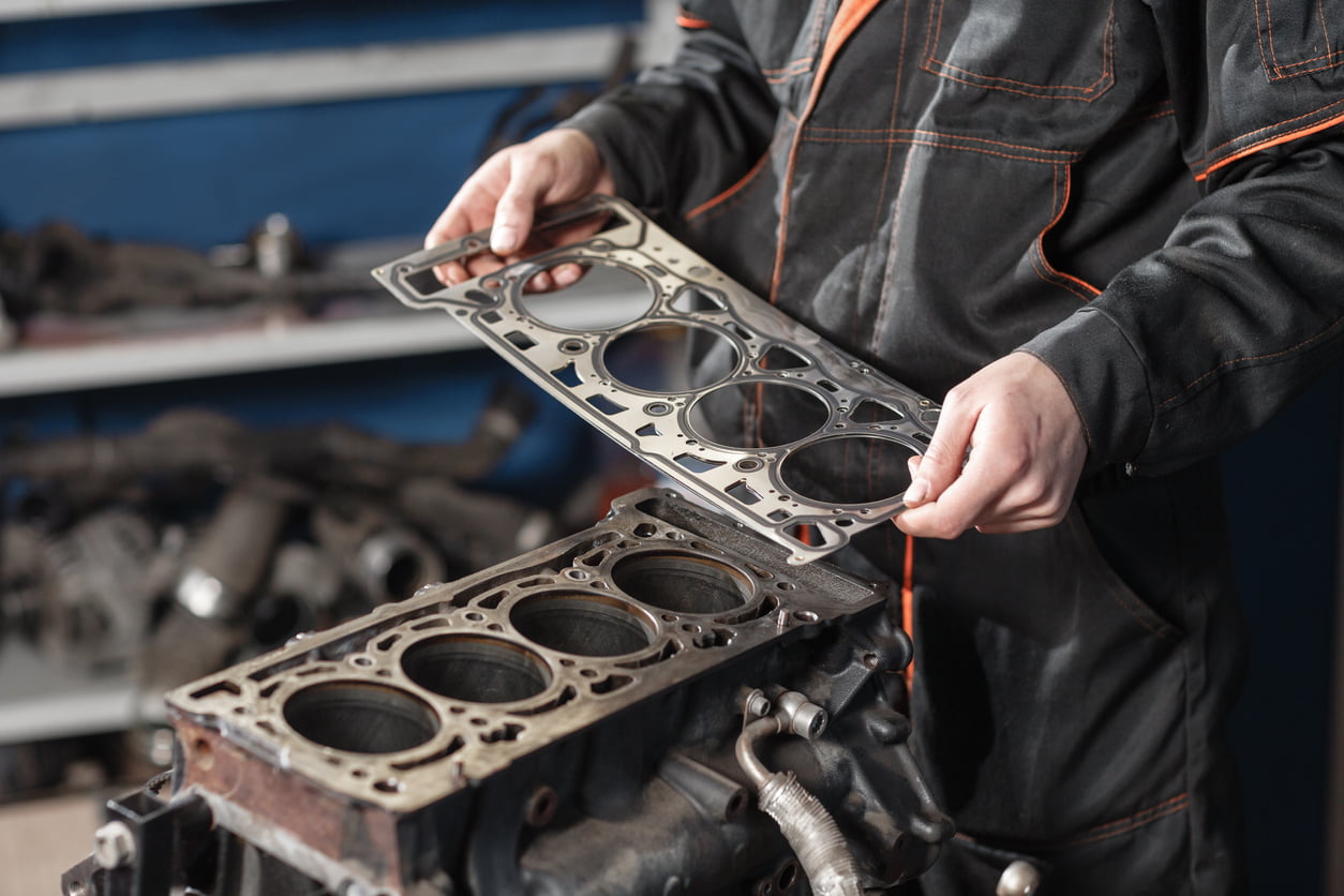 How to fix a car's gasket