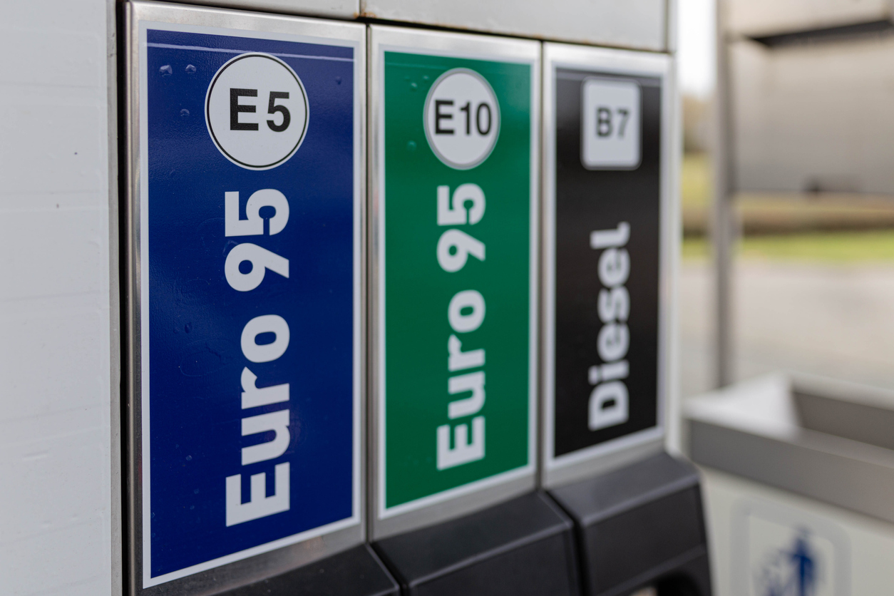 Gas/fuel station Euro95 E5, Euro95 E10 and B7