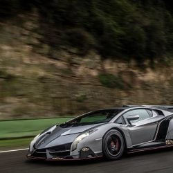 Lamborghini Veneno Side